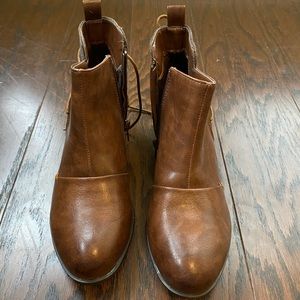 Brown Leather Pierre Dumas Booties 7.5